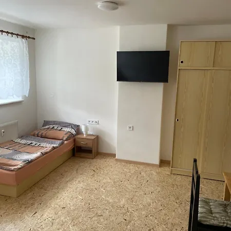 Apartment J L A Zelezna Ruda